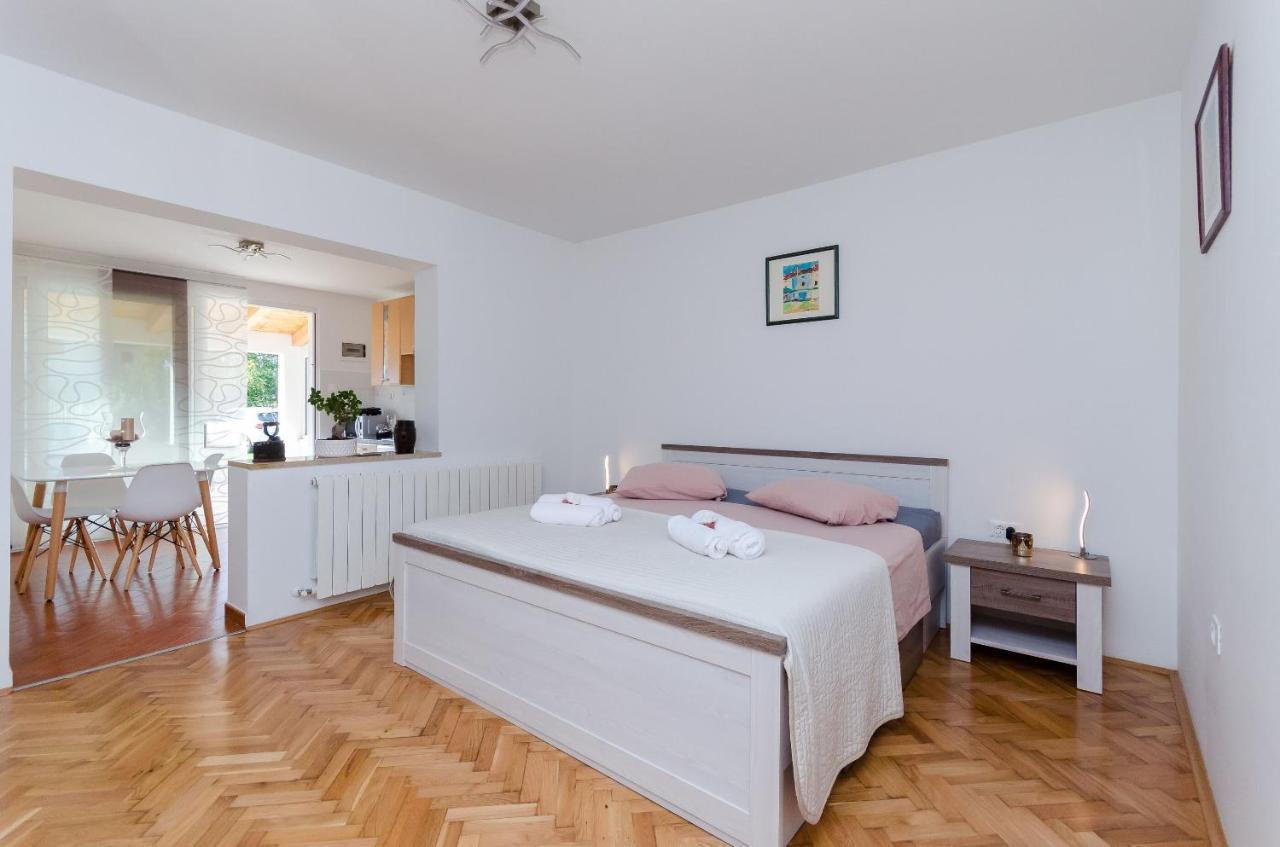 Apartment Zdenko Rovinj Exterior photo